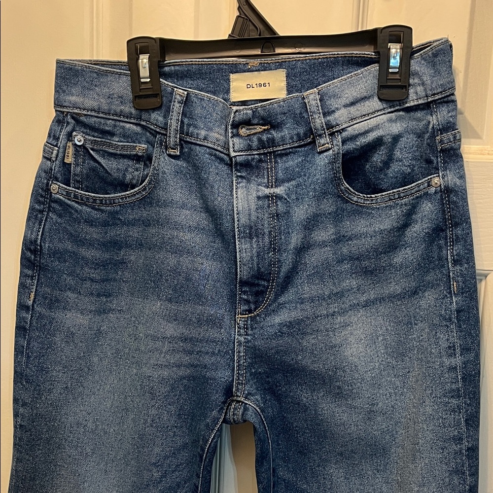 DL1961 women’s Denim straight Jeans